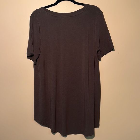 Short Sleeve Top - Picture 3 of 12